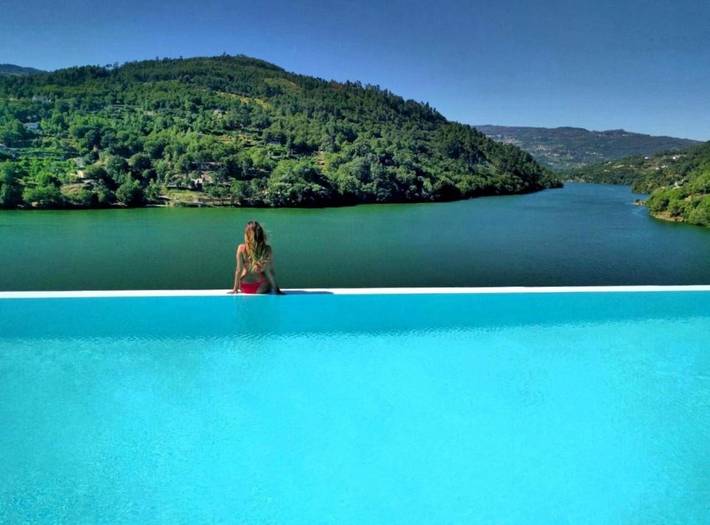 Hôtel pour 2 personnes, avec Balcon et Terrasse ainsi que Jardin et Piscine dans Ribadouro