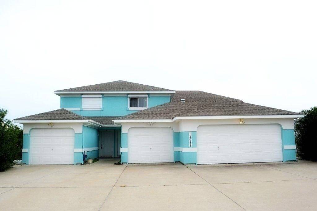 Bleib auf dem Wasser! Schöne Wohnung am Kanal in der Nähe von Strand! Großartige Aussichten! in North Padre Island, Corpus Christi