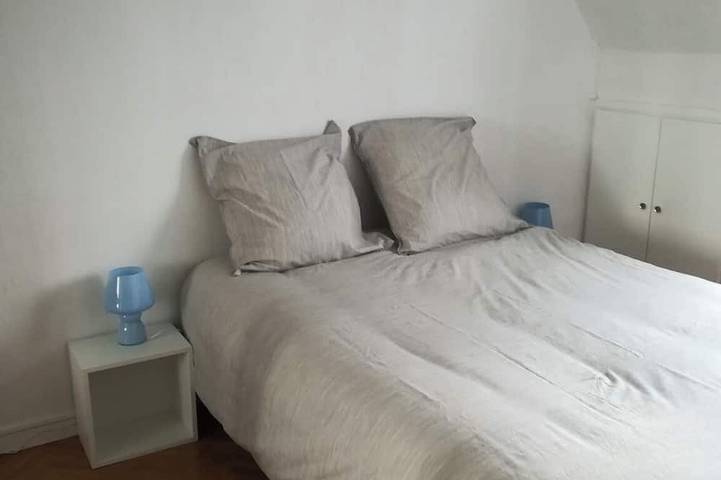 Gîte pour 3 personnes dans Office De Tourisme De Luc Sur Mer - 2