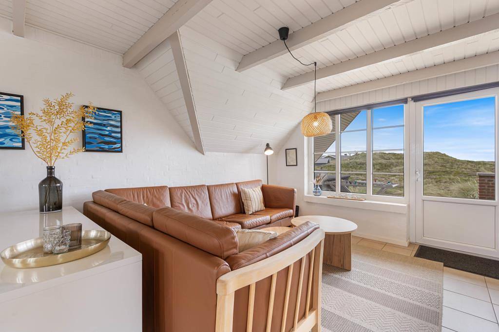 Reetgedecktes Ferienhaus in den Dünen mit Panoramaaussicht in Søndervig, Holmsland Klit