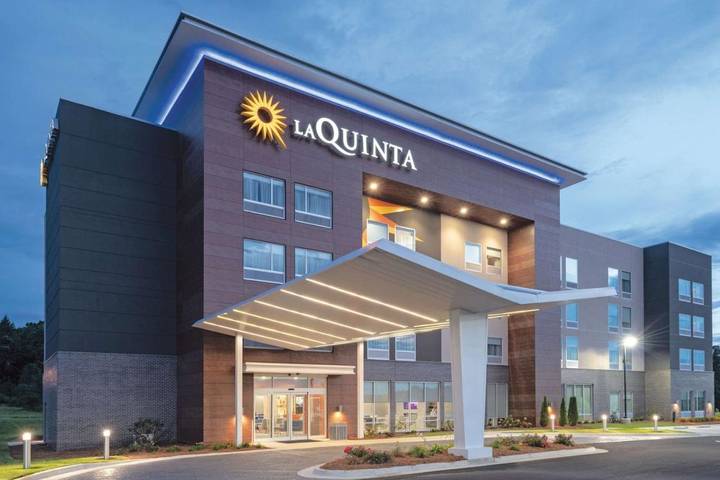 Hotel para 5 personas, con piscina y terraza, Se admiten mascotas - 1