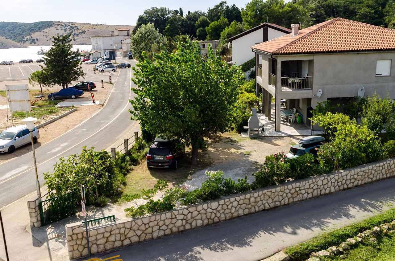 Ganze Ferienwohnung, Ferienwohnung 80 m vom Strand entfernt in Lopar, Rab