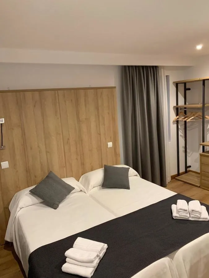 Hotel for 2 people, with view and balcony - 1