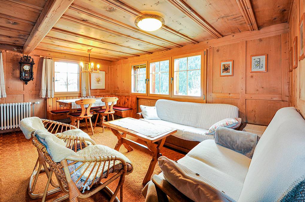 Casa de vacaciones para 6 personas con balcón in Tschamut, Tujetsch