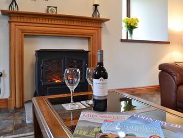 Cottage for 8 People in Powys, Mid-Wales, Photo 2