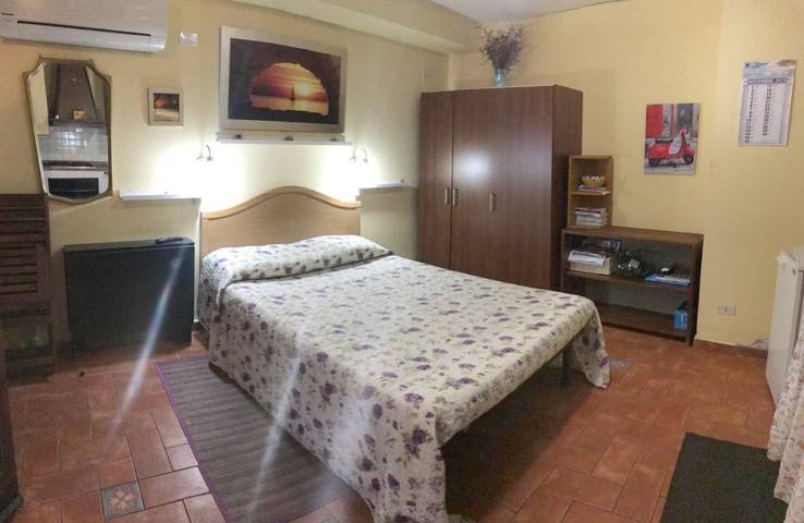 Gîte pour 2 personnes, avec jardin et vue, animaux acceptés à Pedara - 3