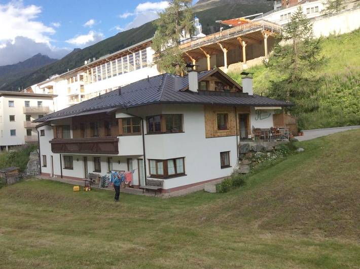 Ferienwohnung für 5 Personen, mit Balkon und Sauna sowie Ausblick in Obergurgl