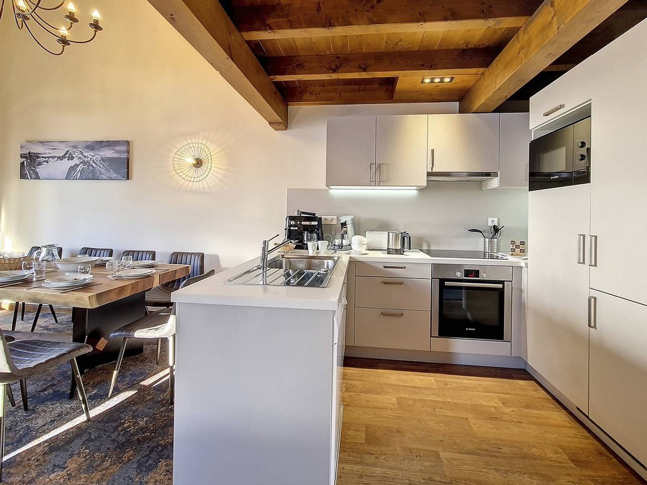 Appartement entier, Appartement spacieux proche pistes avec sauna et hammam, 10 personnes in Les Menuires, Saint-Martin-de-Belleville