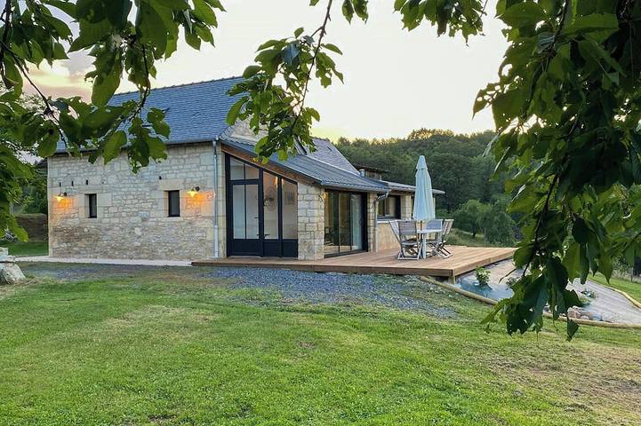 Location de vacances pour 4 personnes, avec Balcon à Perpezac-le-Blanc