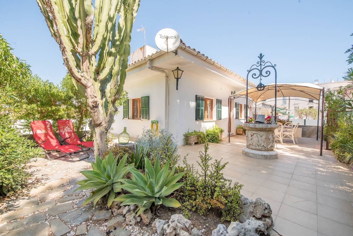 Beach House for 5 People in Santa Margalida, North Majorca