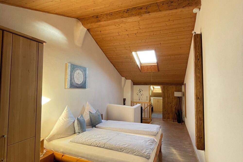 Ganze Wohnung, Ferienwohnung Buchberg 55qm, für 2 Personen mit Balkon in Übersee, Chiemsee