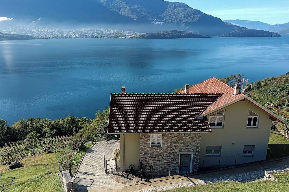 Ganze Wohnung, Panorama Felice Comer See Ferienwohnung mit Seeblick in Aurogna, Trezzone