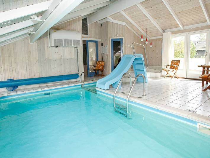 Ferienhaus für 8 Personen, mit Whirlpool und Terrasse sowie Pool und Sauna auf Læsø - 2