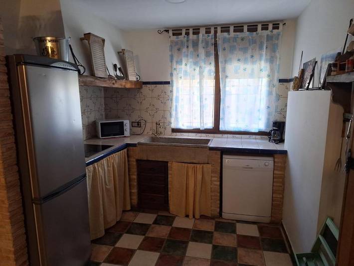 Apartamento de vacaciones para 12 personas, con jacuzzi y jardín, Se admiten mascotas en Provincia de Guadalajara - 3