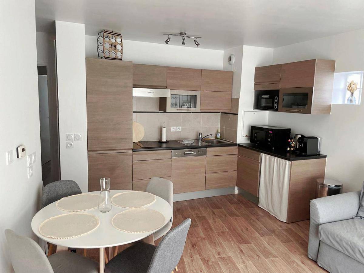 Appartement entier, One-Bedroom Apartment in Meaux, Seine-et-Marne