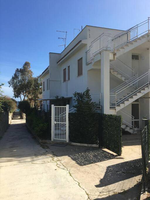 Appartamento intero, Two-Bedroom Apartment in Casteldaccia, Provincia di Palermo