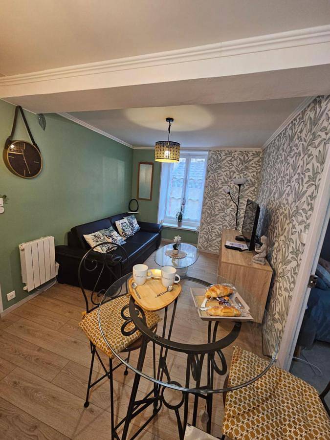 Gîte pour 2 personnes, avec jardin et terrasse à Montbard - 2