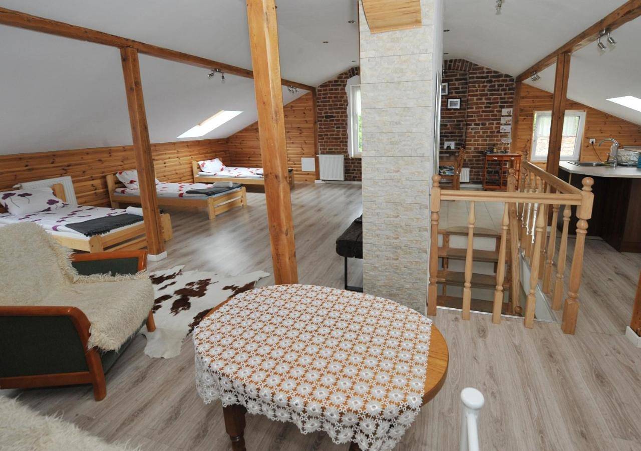 4-Bed Mixed Dormitory Room in Będzin, Śląsk