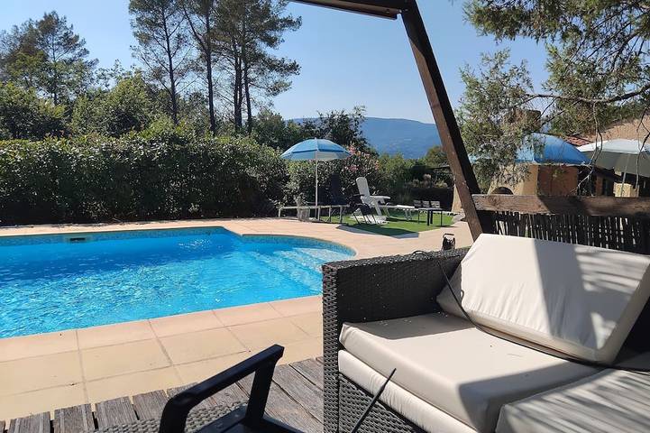 Villa für 8 Personen, mit Garten und Terrasse - 1