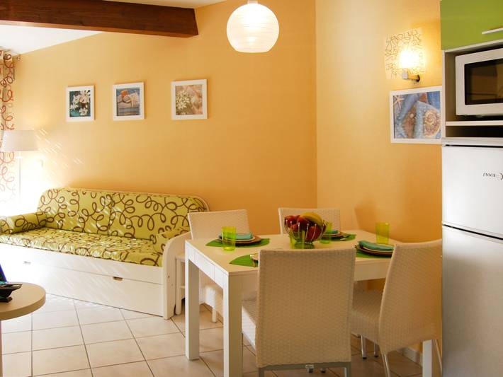 Location de vacances pour 8 personnes, avec bassin pour enfant et terrasse, animaux acceptés dans Saint-Cyprien-Plage - 4