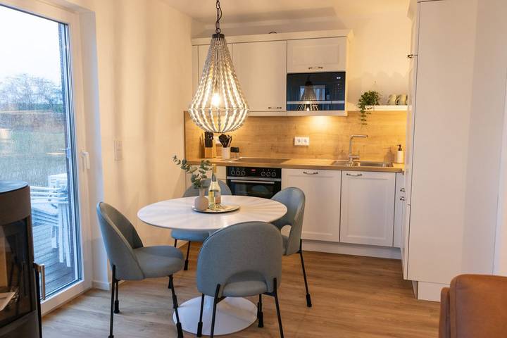 Ferienhaus für 5 Personen, mit Sauna und Seeblick sowie Garten und Ausblick an der Nordsee - 2