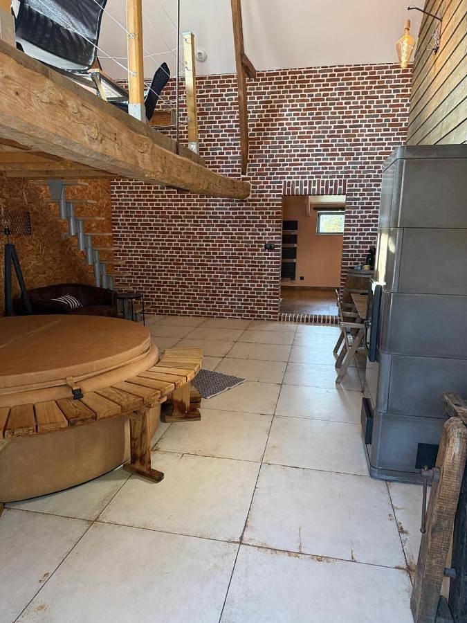 Location de vacances pour 4 personnes, avec Terrasse et Jacuzzi ainsi que Jardin et Sauna dans Zegerscappel