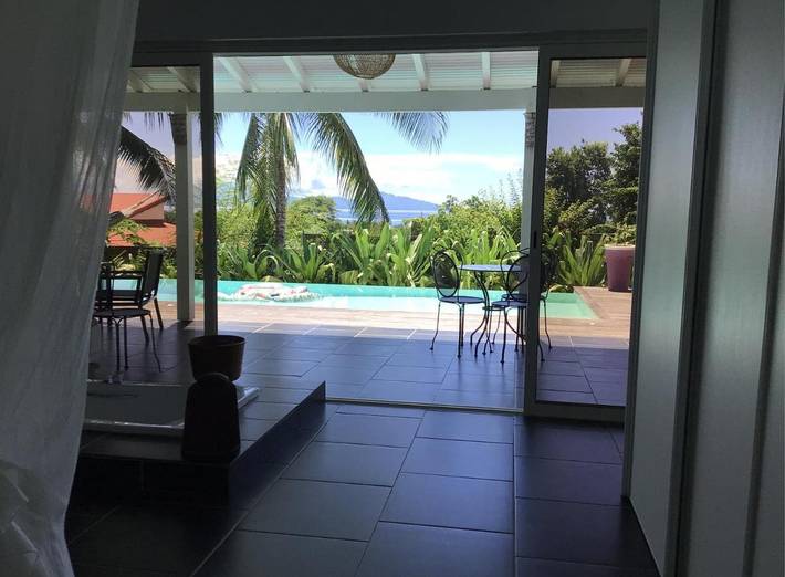 Location de vacances pour 6 personnes, avec piscine ainsi que vue et jardin dans Ecomusée de Marie-Galante - 4