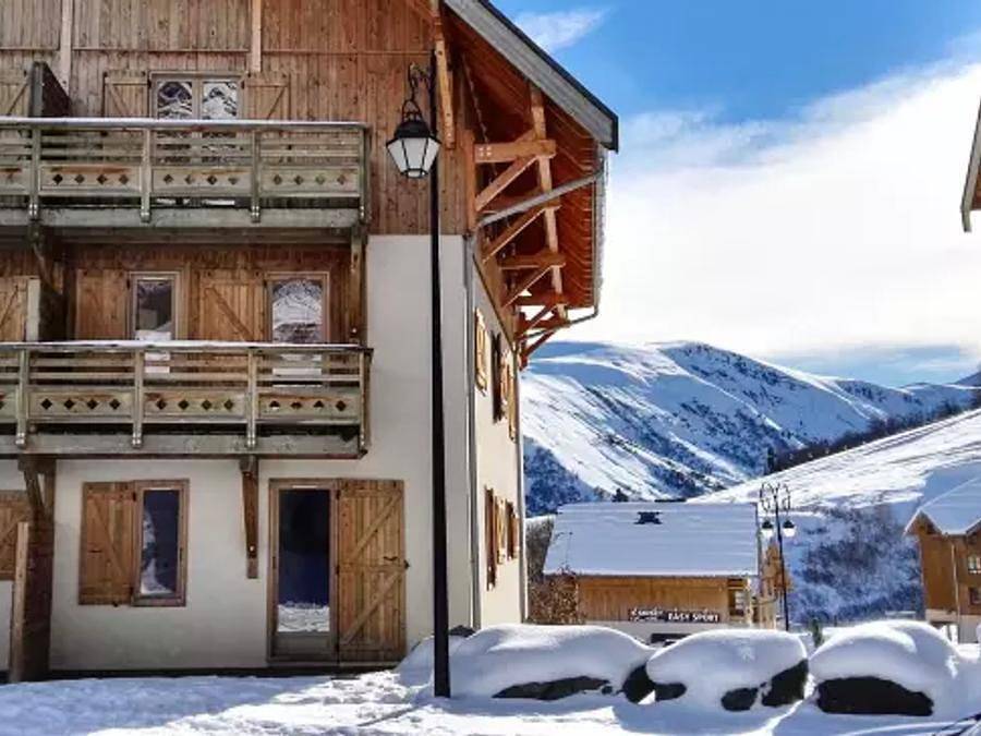 Camping pour 12 Personnes dans Saint-Sorlin-d'Arves, Région de Saint-Jean-de-Maurienne