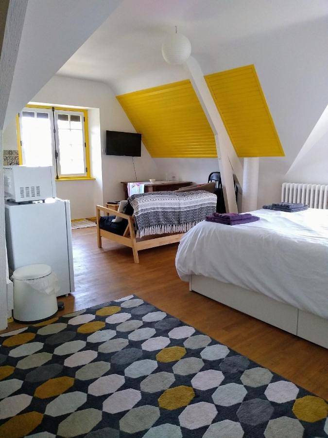 Gîte pour 4 personnes, avec jardin et vue à Châteauneuf-du-Faou - 2
