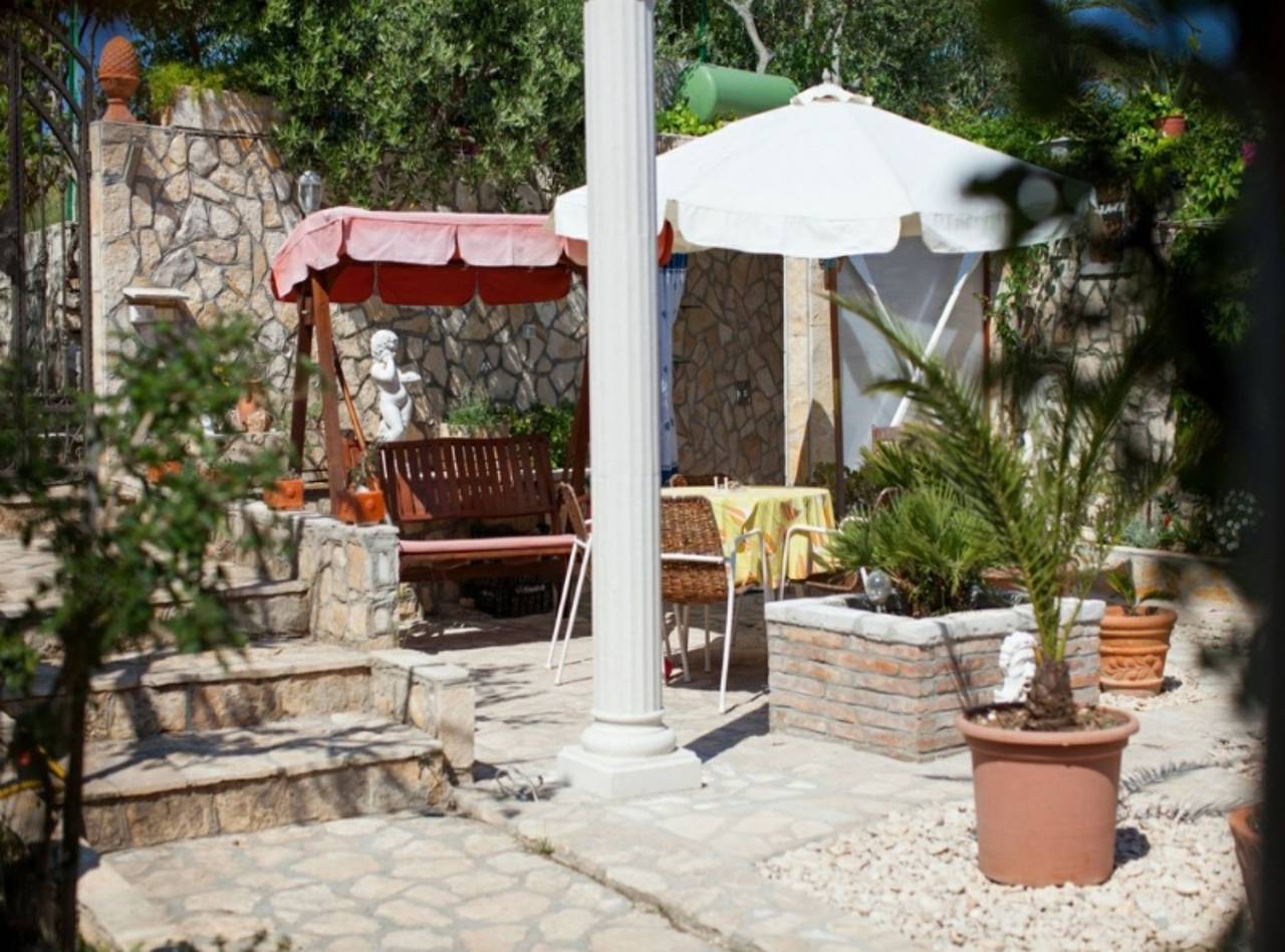 Ganze Wohnung, Ferienwohnung für 2 Personen mit Meerblick in Rukavac, Split-Dalmatien