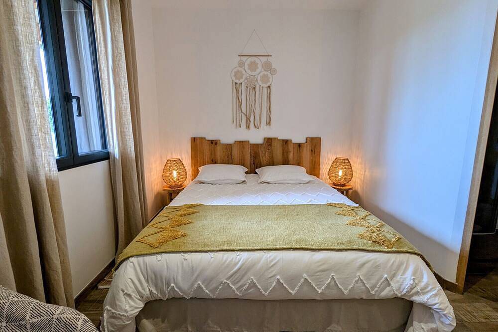 Chambre Bohème avec piscine chauffée et Wi-Fi gratuit in Faverolles, Vallée de la Loire