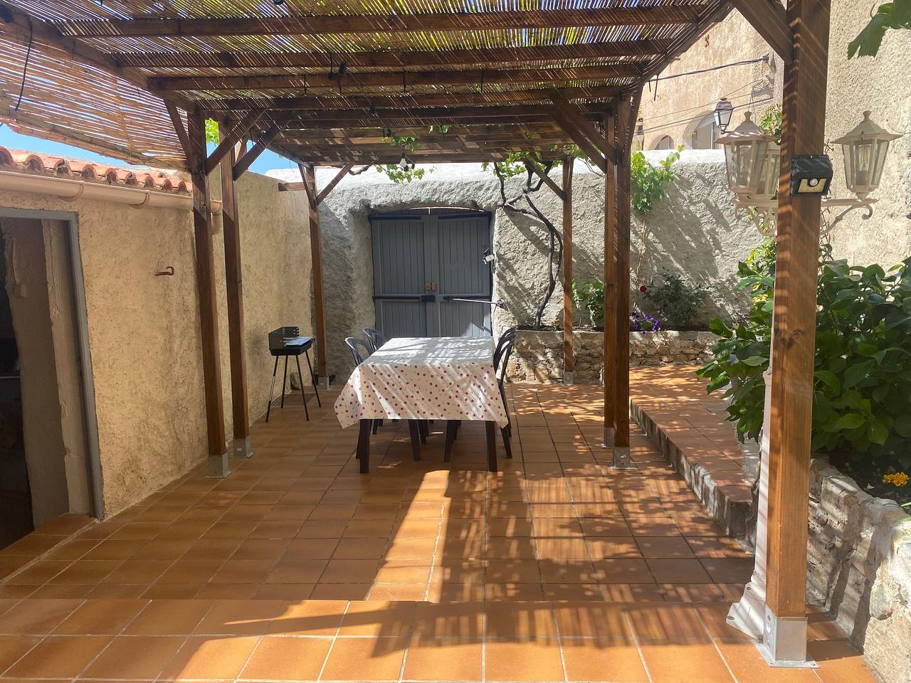 Appartement entier, Hameau de Praoli - 5 km de la plage in Aregno, Région de Calvi