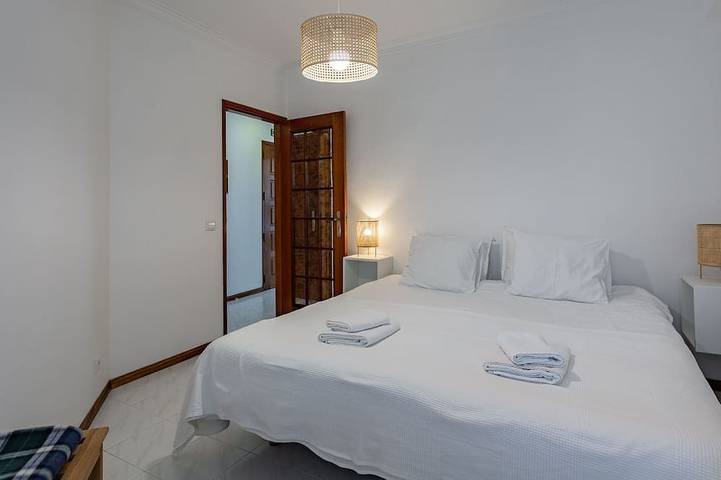 Ganze Wohnung, Bright 1Bdr Apartment W/Balcony by LovelyStay in Vila Real de Santo António, Faro Distrikt
