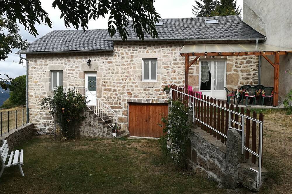 Maison en pierre Saint Léger de Peyre in Saint-Léger-de-Peyre, Région de Mende