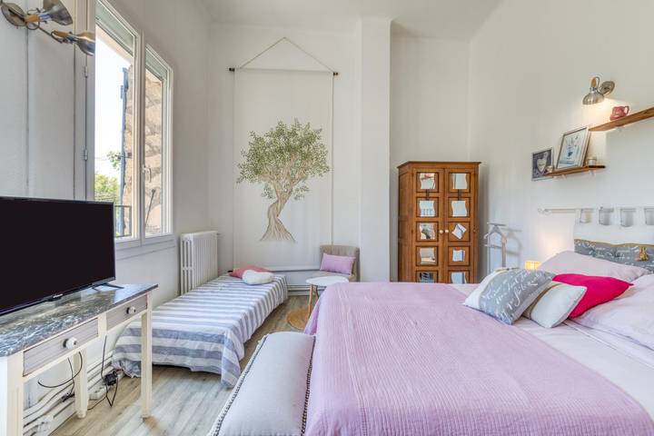 Chambre d’hôte pour 5 personnes, avec jardin et bassin pour enfant, adapté aux familles dans l' Hérault - 4