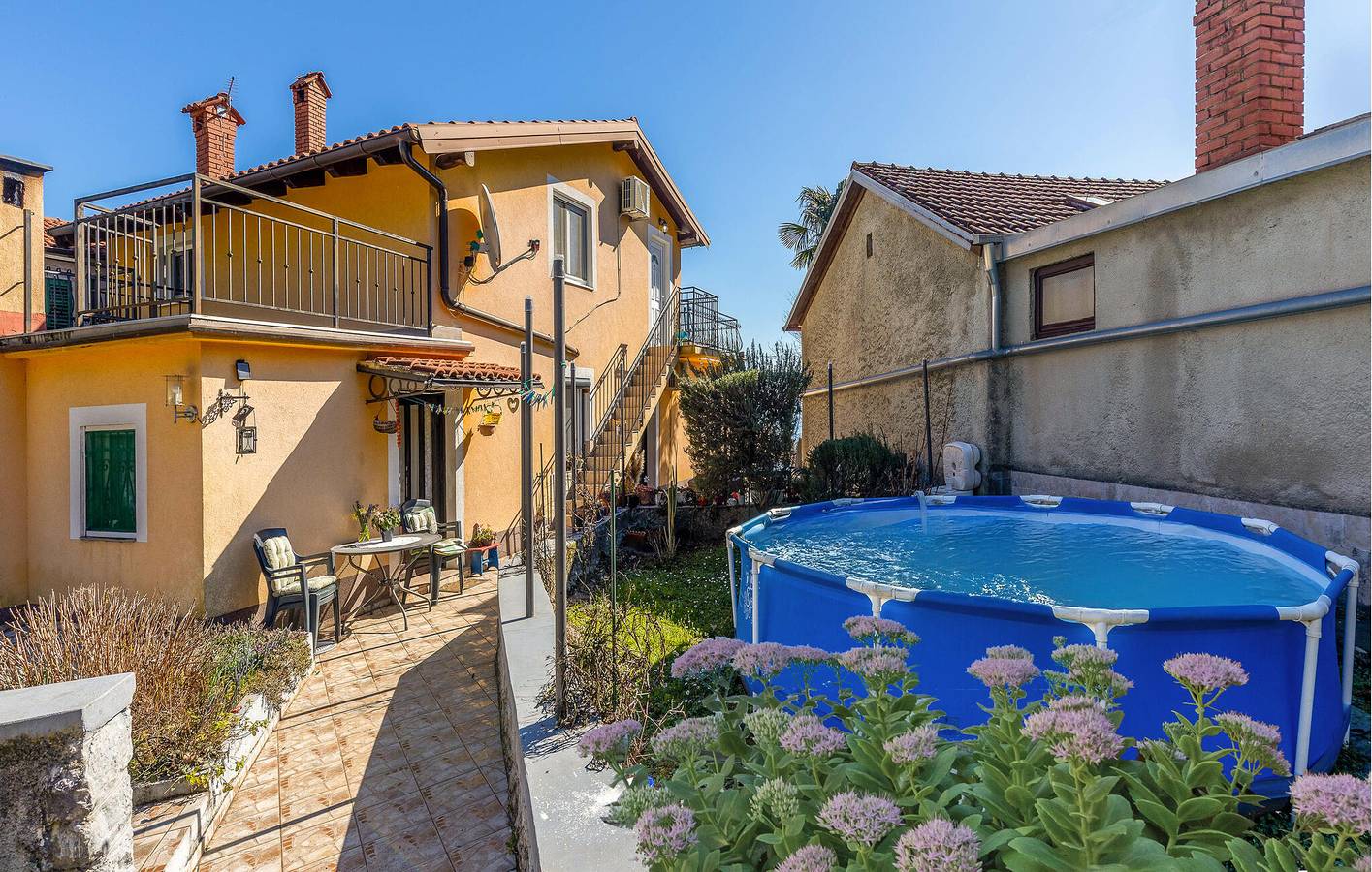 Appartement de vacances entier, Appartement confortable de 2 chambres avec terrasse, parking et accès à la plage in Arhuaco, Opatija Riviera