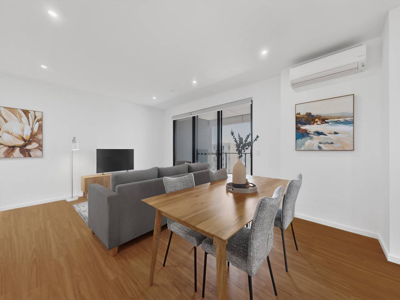 Hel leilighet, Nybygd 2-roms leilighet i sentral beliggenhet in Cannington, Perth