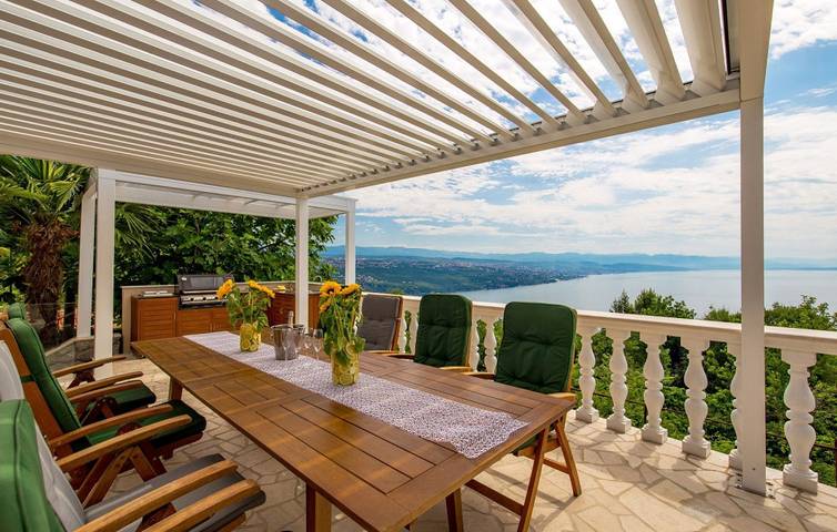 Villa für 16 Personen, mit Terrasse und Garten in Opatija Riviera - 2