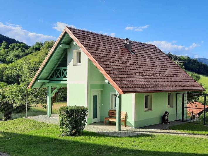 Ferienhaus für 6 Personen, mit Ausblick und Garten in Slowenien