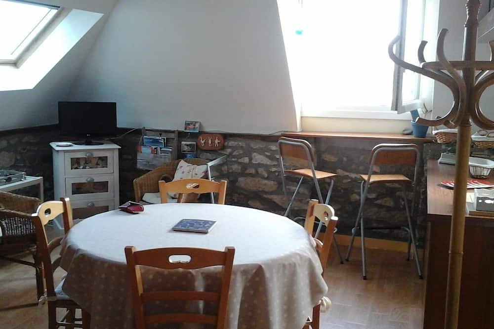 Appartement entier, Appartement dans maison ancienne rénovée in Douarnenez, Région de Quimper