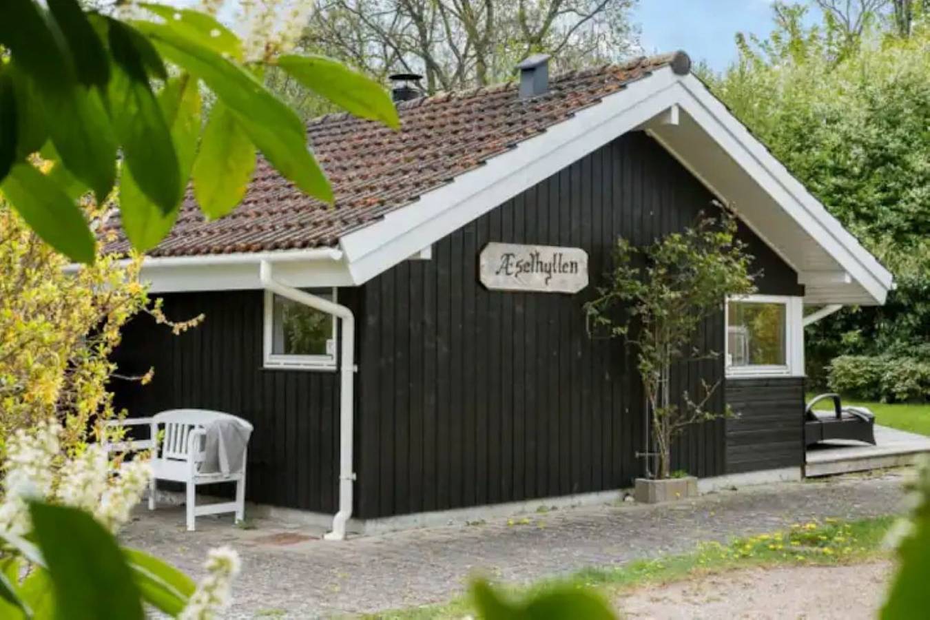 Gemütliches Ferienhaus nur 200 m vom Strand in Dronningmølle, Kattegat Küste