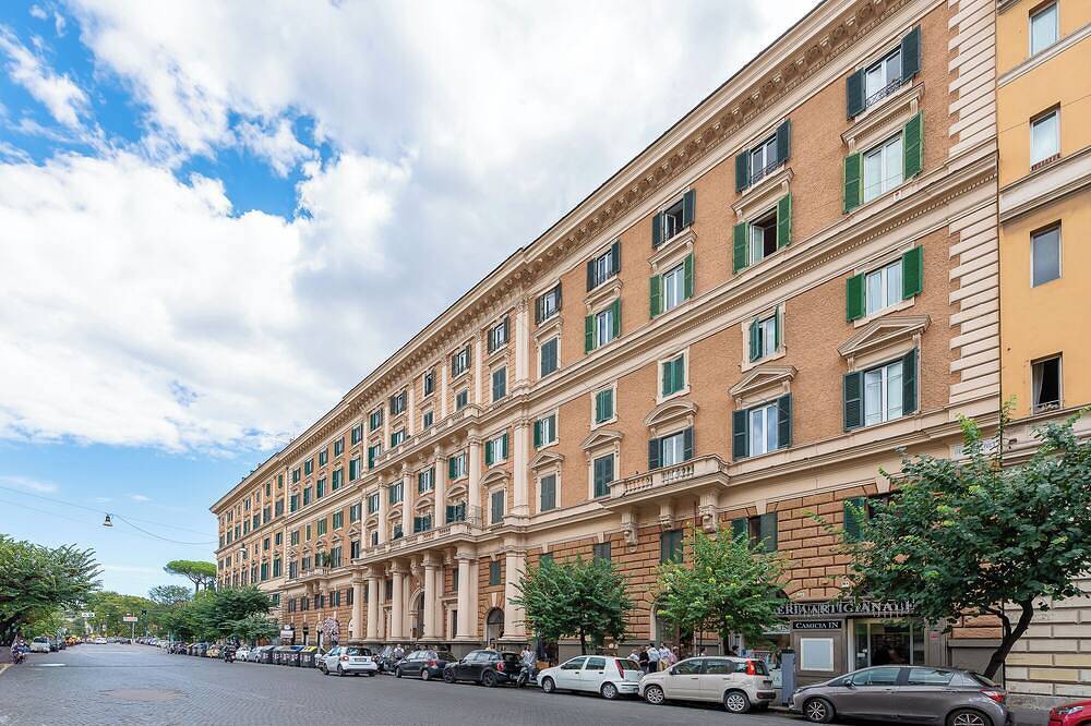 Apartamento entero, Skylife Minimalist Boutique Apartment in Roma, Provincia de Roma