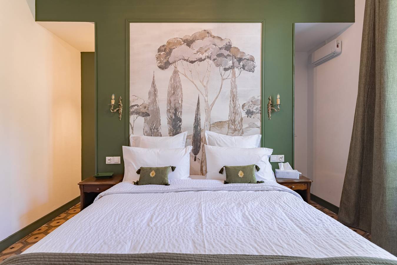 Chambre « Garrigue » avec terrasse partagée, Wi-Fi et climatisation in Treilles, Côte méditerranéenne (France)