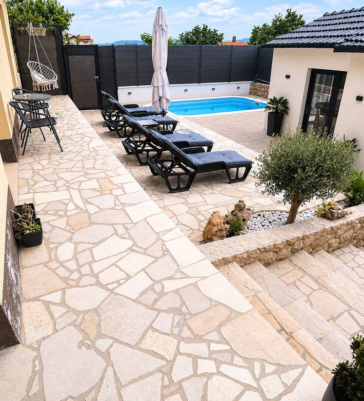 Ganze Ferienwohnung, Ferienwohnung für 6 Personen mit Garten in Imotski, Makarska Riviera