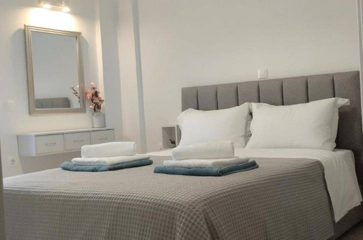 Gîte pour 4 personnes, avec balcon et vue dans Makri Gialos