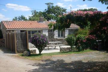 Gîte pour 4 personnes, avec jardin et terrasse à Saint-Père-en-Retz