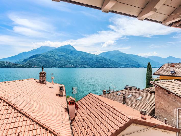 Ferienwohnung für 3 Personen, mit Terrasse und Seeblick in Musso
