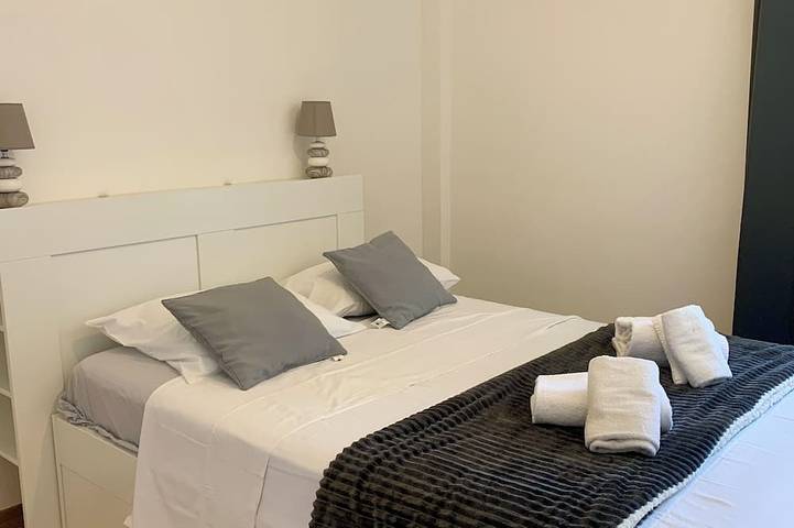 Appartamento intero, Cozy 3-bedroom apartment with WiFi, AC in amazing Bonifacio in Bonifacio Corsica, Sartène e dintorni