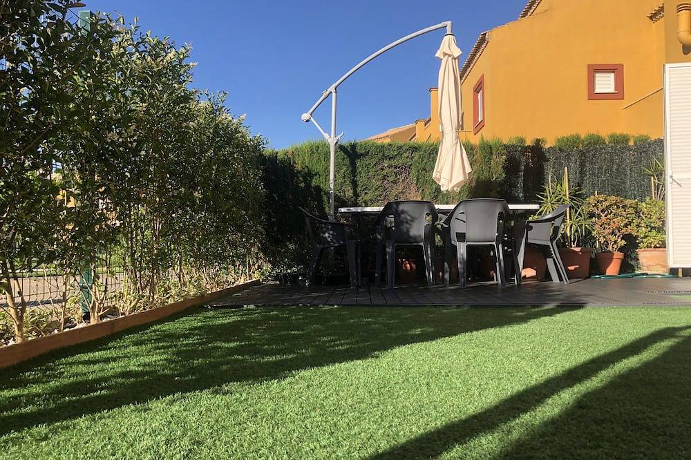 Excelente casa con jardín, piscina. 6-8 personas,wifi gratis. Impecable in Costa Ballena, Rota 