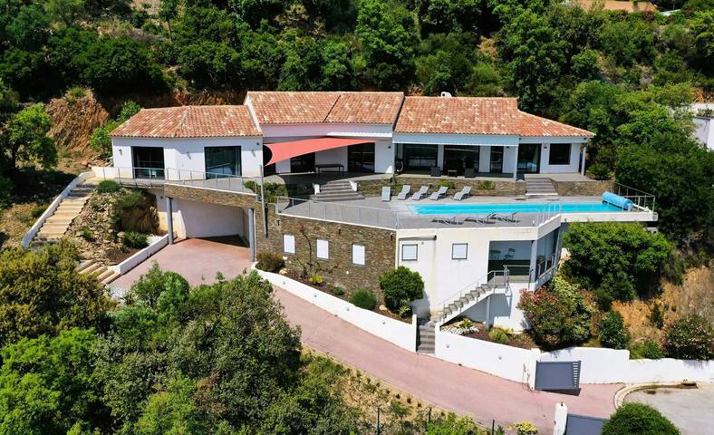 Villa pour 8 personnes, avec piscine et terrasse à La Londe-les-Maures - 3